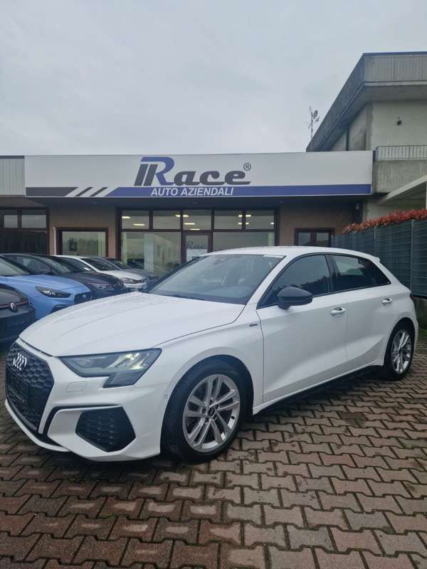 Usata Audi A3 Advanced 150 CV (110 kW) 2021 Nero Berlina