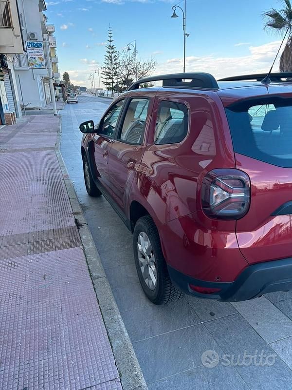 Usata Dacia Duster 101 CV (74 kW) 2022 Rosso SUV