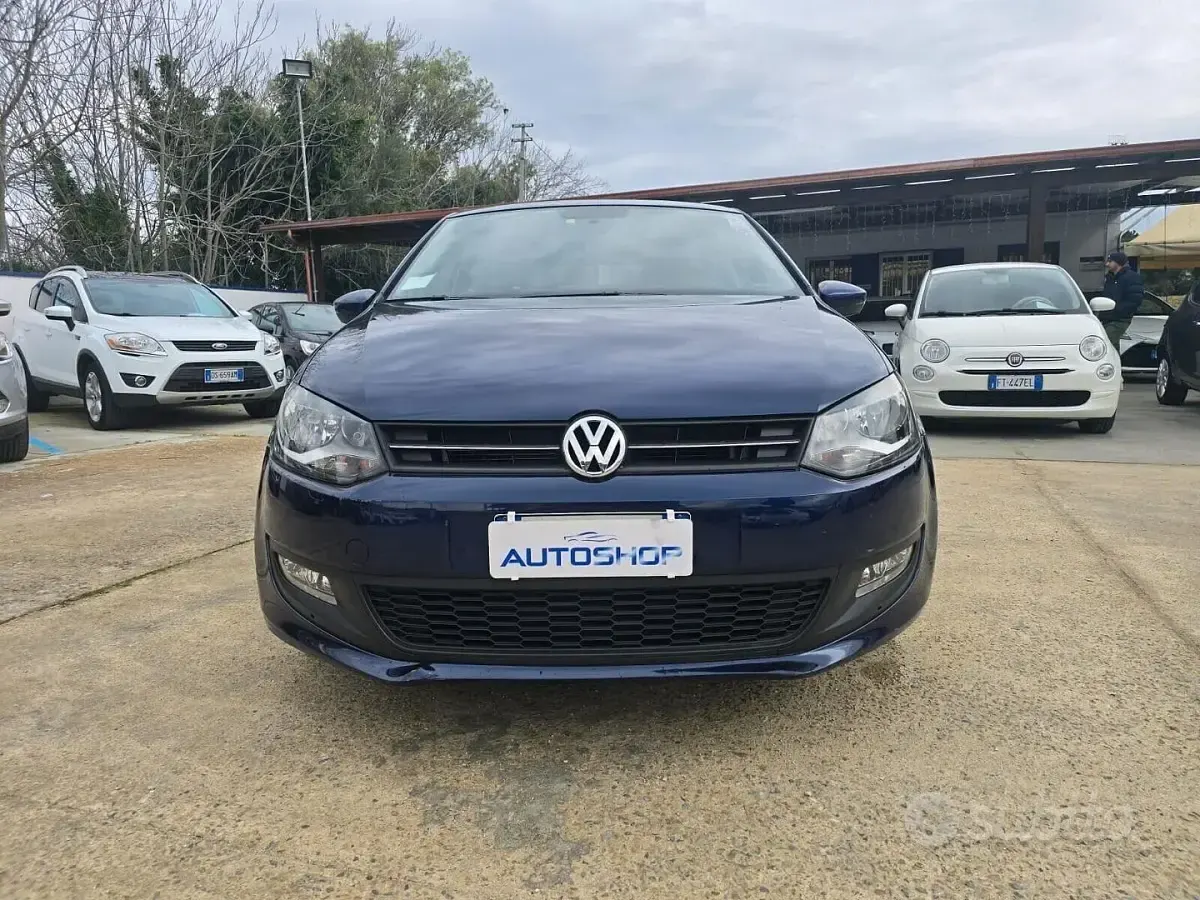 Usata VW Polo Comfortline 90 CV (66 kW) 2011 Blu Berlina