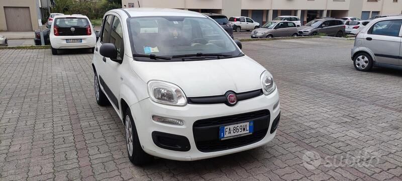 Bianco Usata 2015 Fiat Panda Due volumi | 5100 € (Ottimo prezzo) - Immagine 1/4