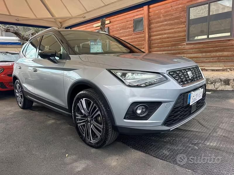 Begagnad Seat Arona XCELLENCE 95 HK (69 kW) 2020 Grå SUV