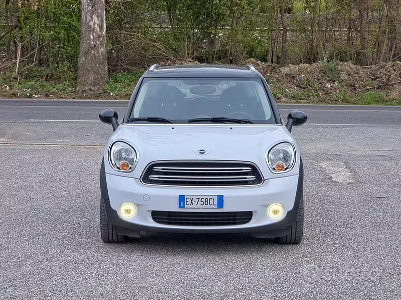 Usado Mini Cooper D Countryman Business 111 HP (81 kW) 2014 Branco SUV