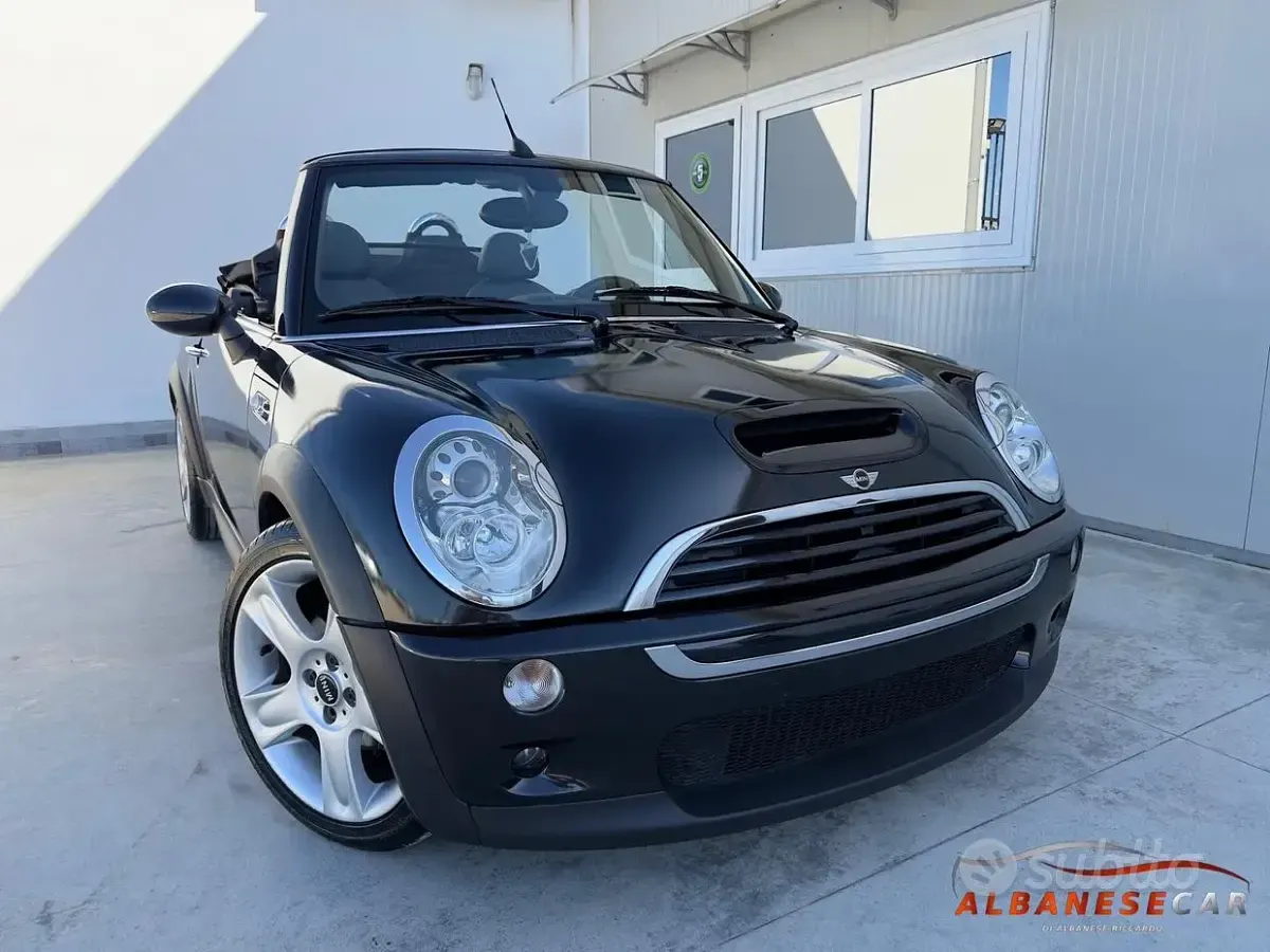 Usata Mini Cooper S Cabriolet 170 CV (125 kW) 2006 Nero Cabrio