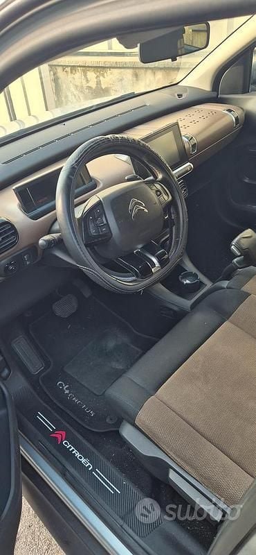 Usata Citroën C4 Cactus 100 CV (73 kW) 2017 Grigio Utilitaria