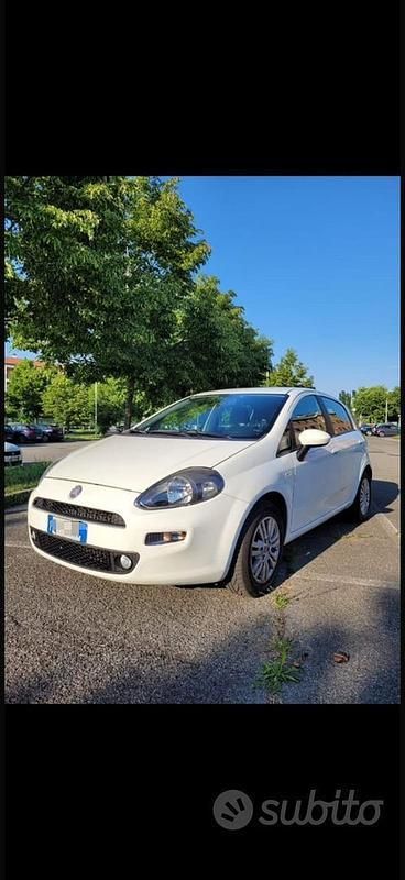 Usata Fiat Punto Evo 77 CV (56 kW) 2012 Bianco Utilitaria