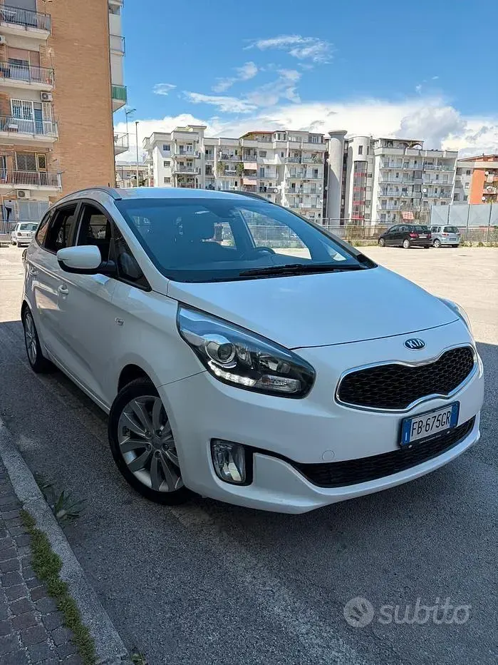 Usata Kia Carens 115 CV (84 kW) 2015 Bianco Monovolume