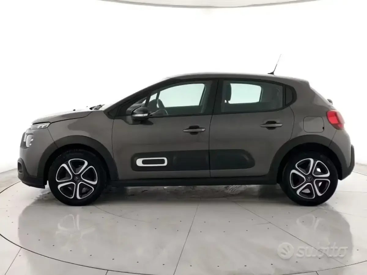 Usata Citroën C3 PureTech 83 CV (61 kW) 2024 Grigio Monovolume