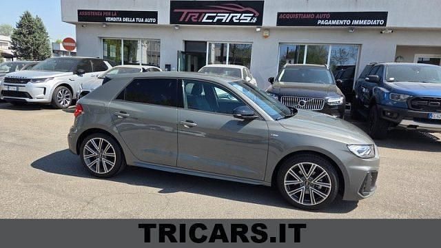 Usata Audi A1 S-Line 110 CV (80 kW) 2024 Grigio SUV