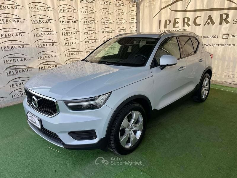 Usata Volvo XC40 Momentum 150 CV (110 kW) 2020 Grigio SUV