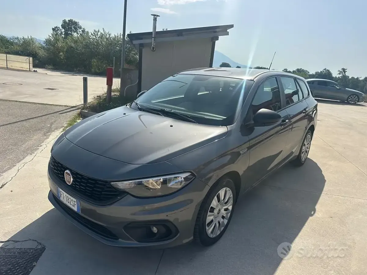Usata Fiat Tipo 95 CV (69 kW) 2019 Grigio Station wagon