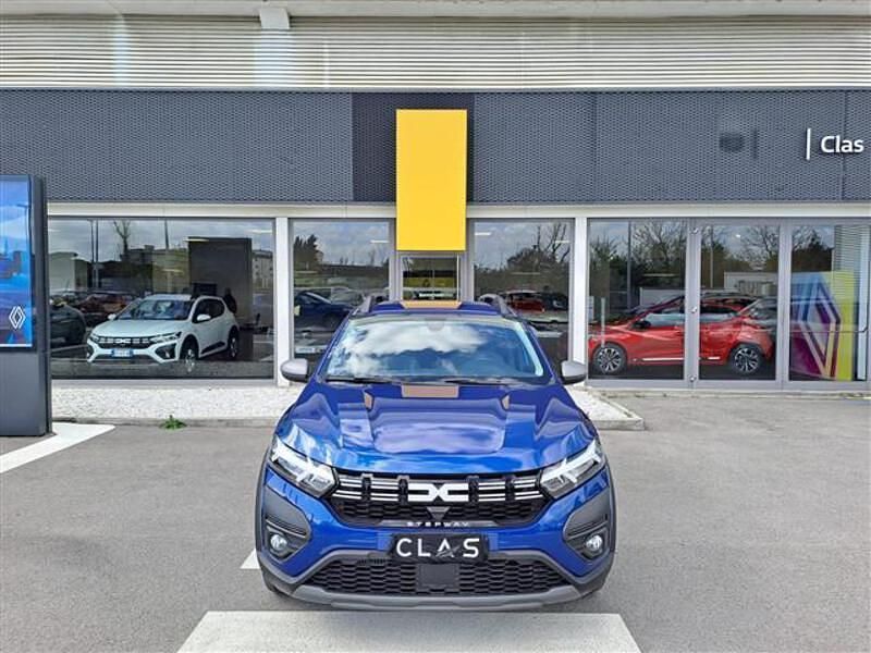 Usata Dacia Sandero Comfort 101 CV (74 kW) 2023 Blu/azzurro Utilitaria