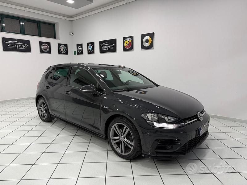 Usata VW Golf VII R-line 115 CV (84 kW) 2019 Grigio Berlina