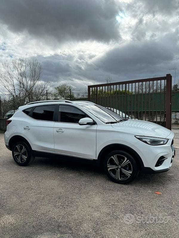 Usata MG ZS 106 CV (77 kW) 2022 SUV