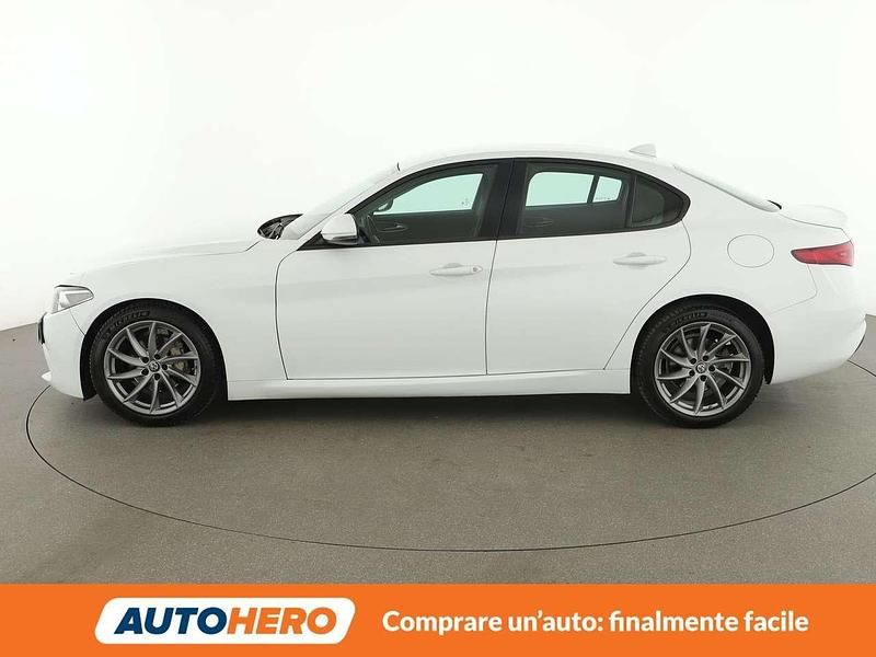 Usata Alfa Romeo Giulia 150 CV (110 kW) 2018 Bianco Berlina
