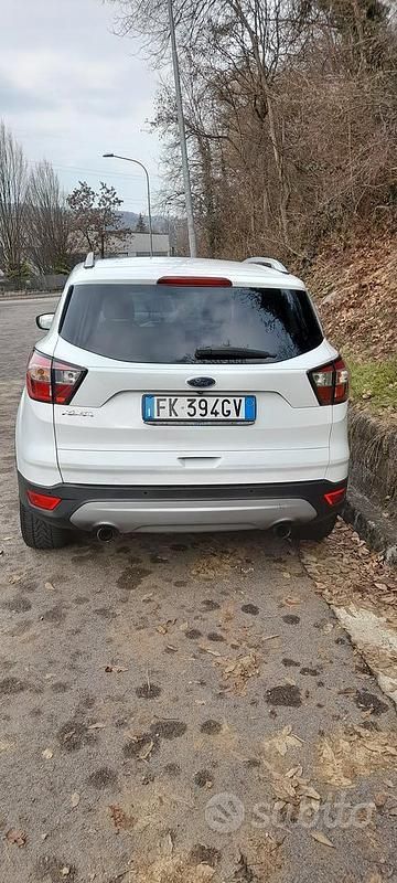 Bianco Usata 2017 Ford Kuga Titanium SUV | 12.500 € (Buon prezzo) - Immagine 1/4