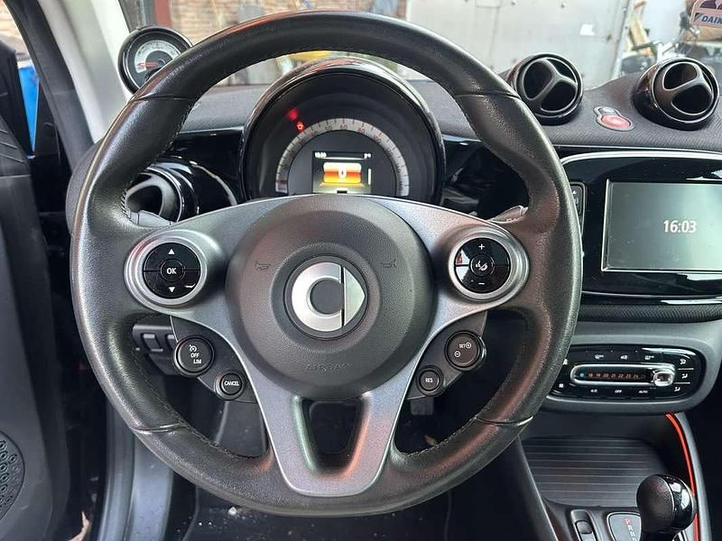 Usata Smart ForTwo Coupé Prime 41 kW (56 CV) 2020 Utilitaria