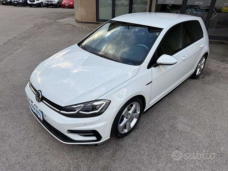 Usata VW Golf VII R-line 150 CV (110 kW) 2018 Bianco Berlina