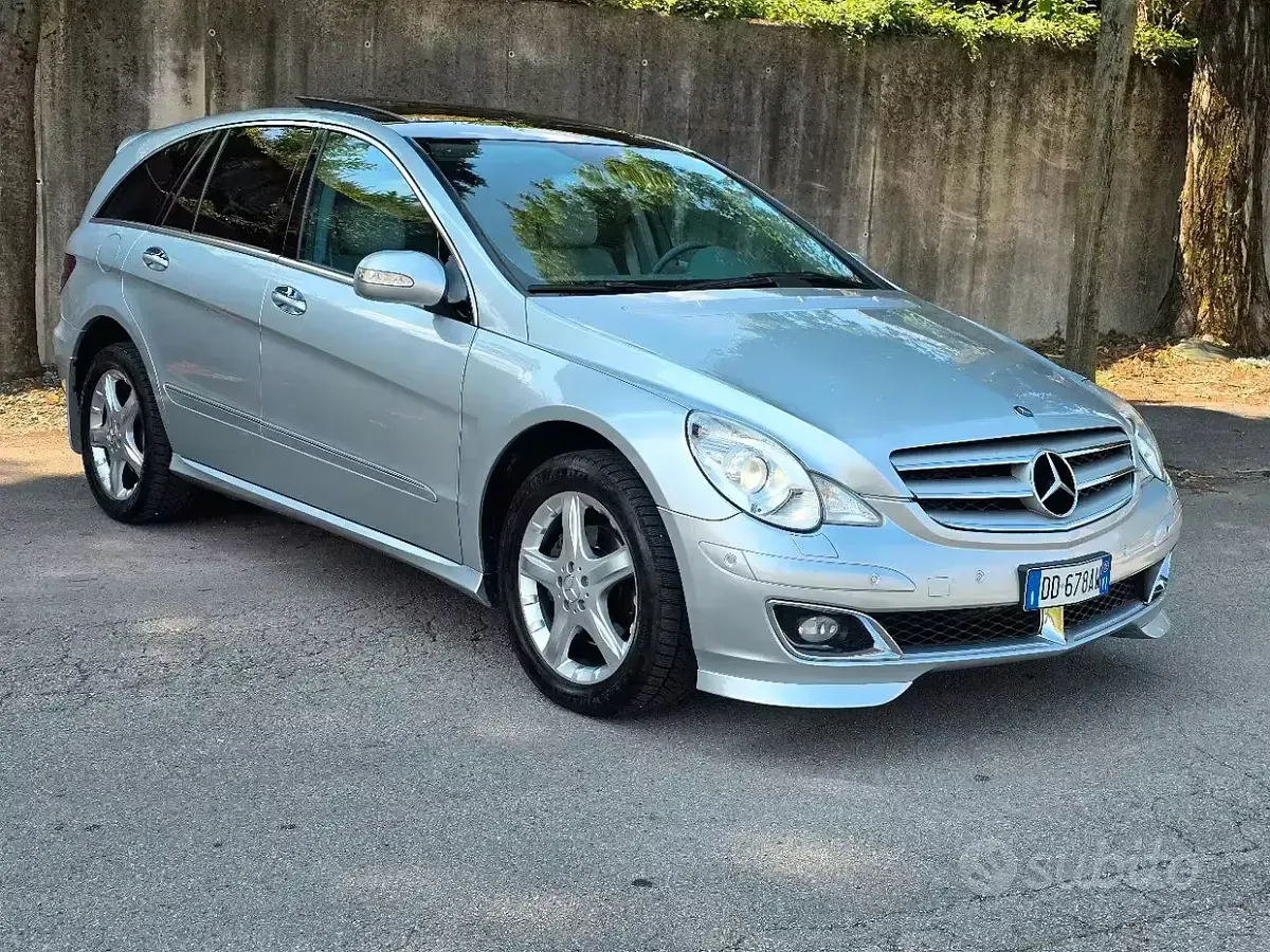 Usata Mercedes R320 224 CV (164 kW) 2006 Grigio Station wagon
