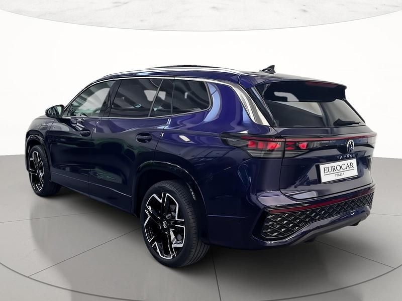 Usata VW Tayron R-line 204 CV (150 kW) 2025 Ultraviolet metallizzato SUV