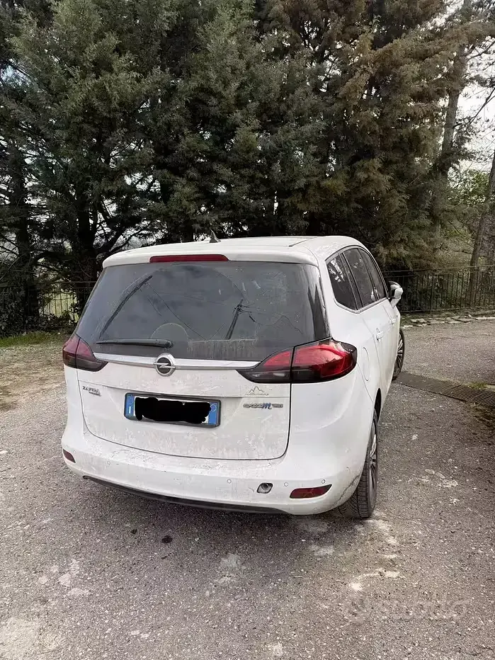Usata Opel Zafira Tourer 97 CV (71 kW) 2015 Bianco Monovolume