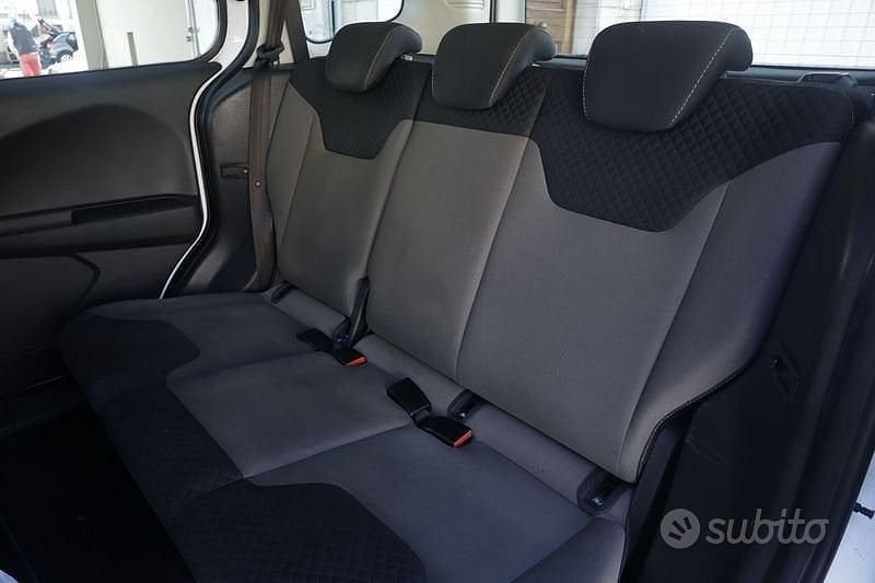 Usata Ford Tourneo Courier Sport 101 CV (74 kW) 2019 Bianco Monovolume