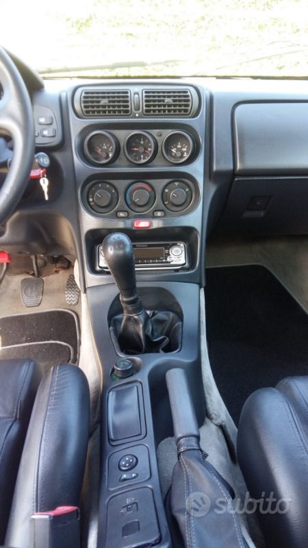 Usata Alfa Romeo GTV Lusso 150 CV (110 kW) 1996 Rosso Coupé