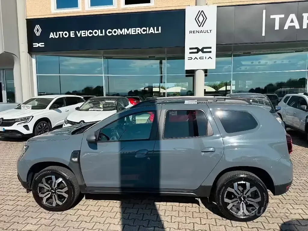 Usata Dacia Duster Journey 91 CV (66 kW) 2023 Grigio SUV