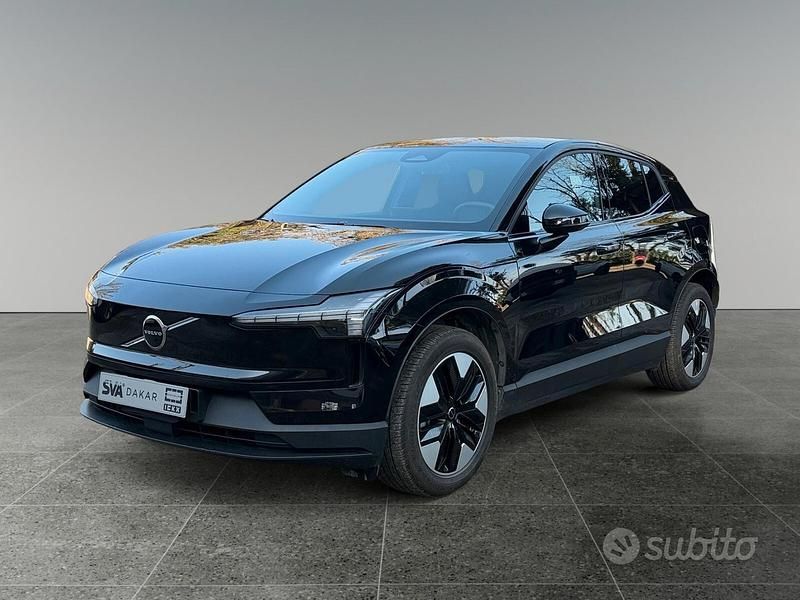 Usata Volvo EX30 Single Motor Extended Range 200 kW (272 CV) 2024 Nero SUV