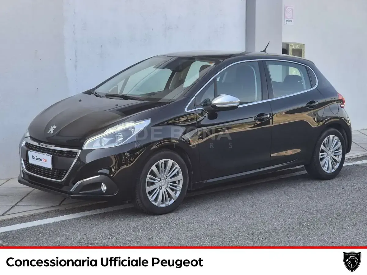 Usata Peugeot 208 Allure 82 CV (60 kW) 2018 Utilitaria