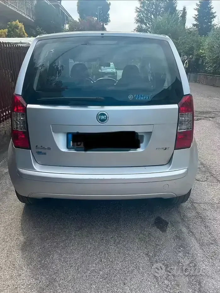 Usata Fiat Idea 90 CV (66 kW) 2007 Grigio Monovolume