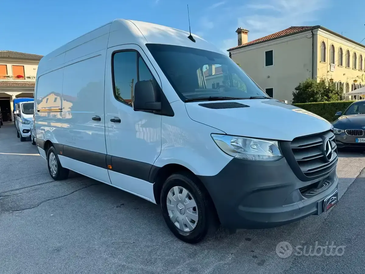 Usata Mercedes Sprinter 114 CV (83 kW) 2022 Bianco Furgone
