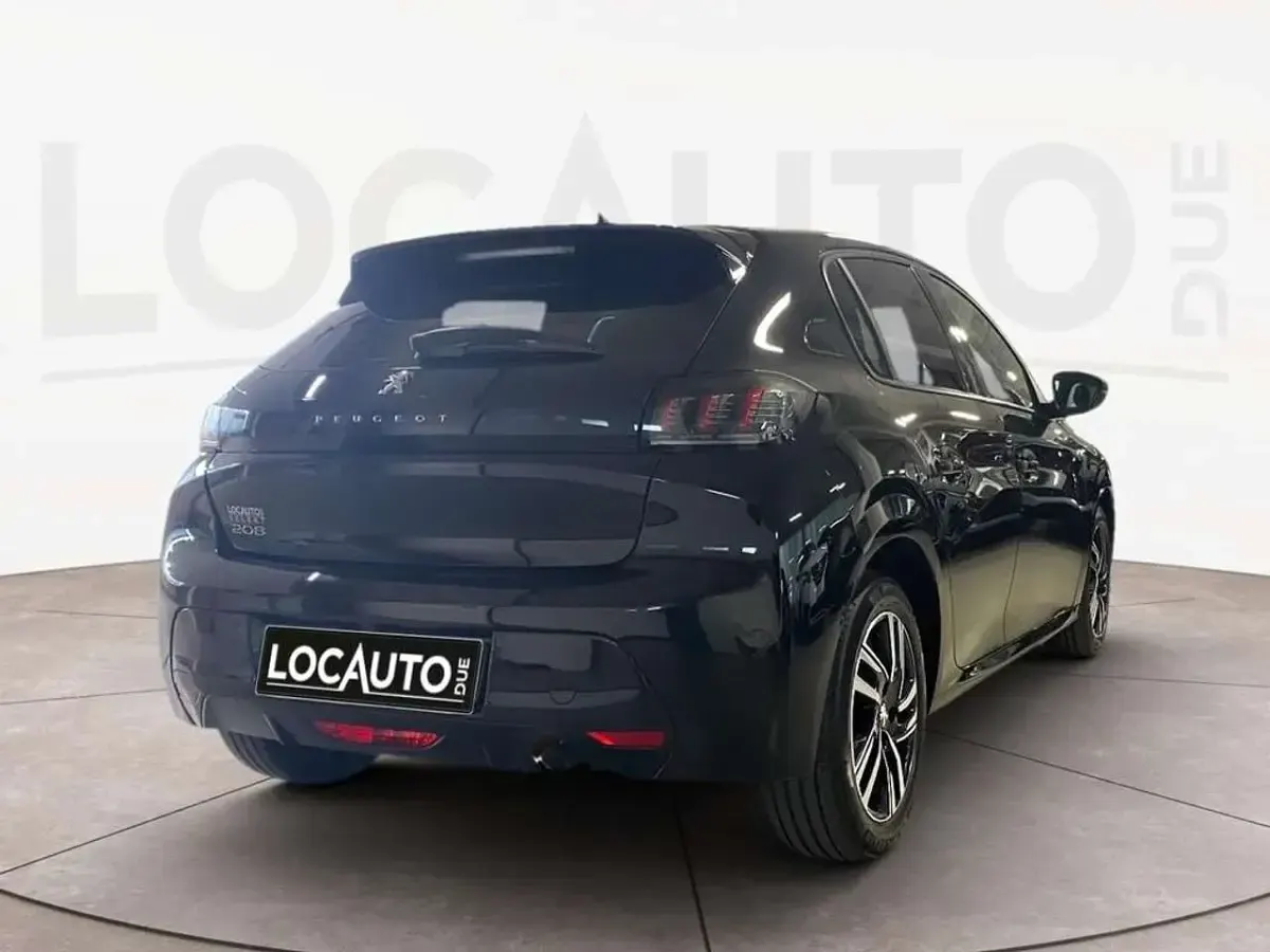 Usata Peugeot 208 Allure 101 CV (74 kW) 2023 Nero Utilitaria