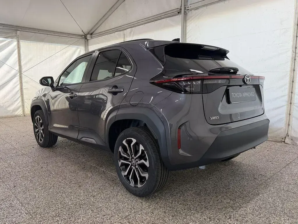 Nuova Toyota Yaris Cross Trend 116 CV (85 kW) 2026 Grigio SUV