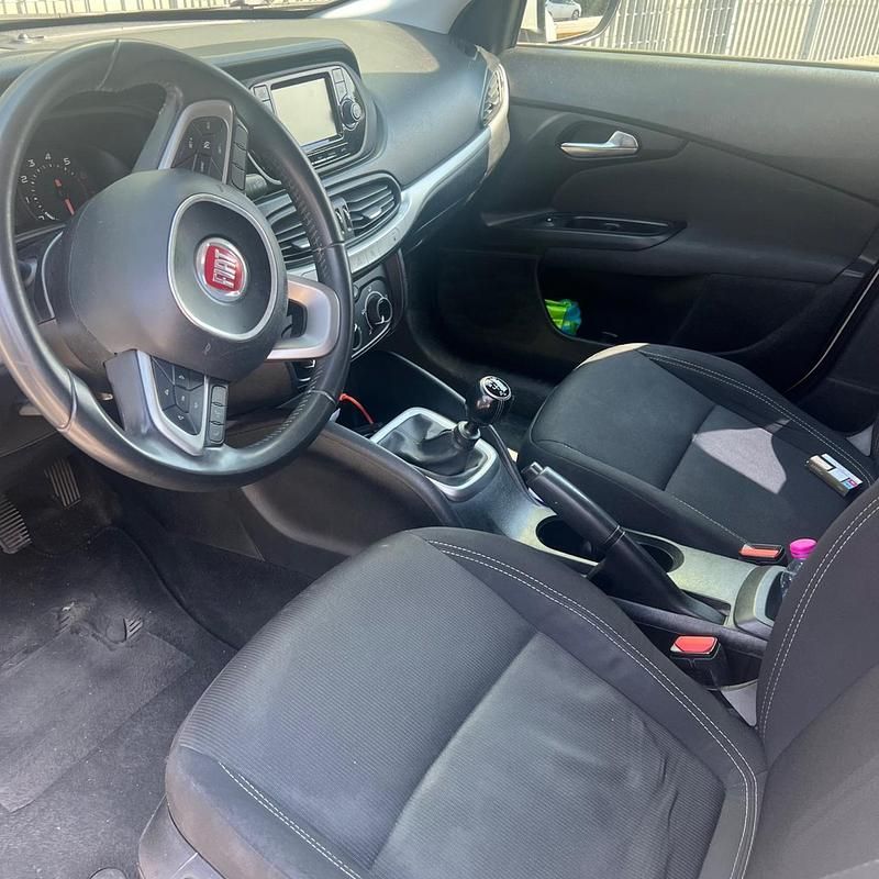 Usata Fiat Tipo Easy 119 CV (87 kW) 2018 Bianco Berlina