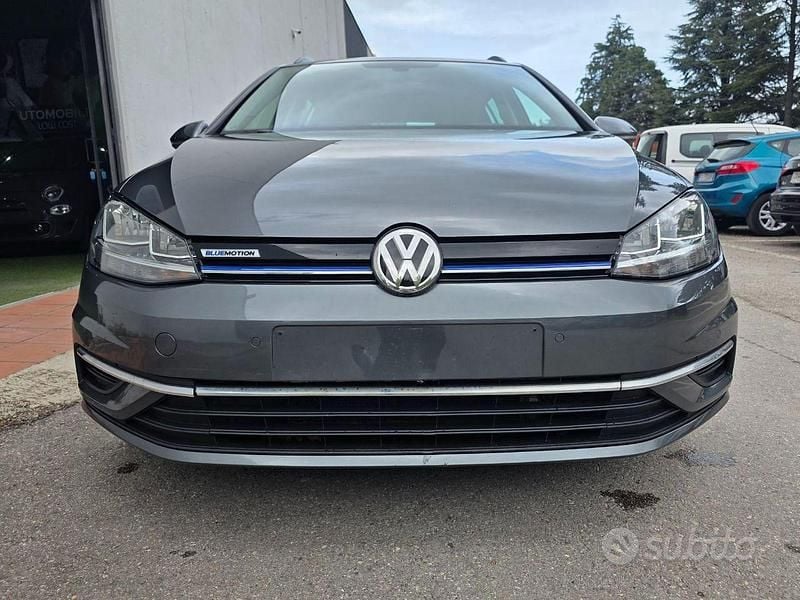 Brugt VW Golf VIII Trendline 131 HK (96 kW) 2020 Grå Stationcar