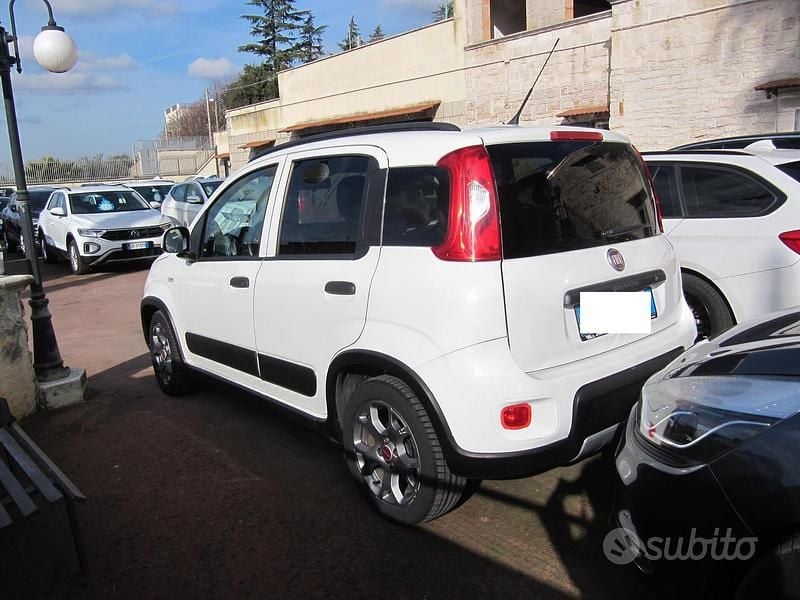 Usata Fiat Panda Lounge 80 CV (58 kW) 2017 Bianco Utilitaria