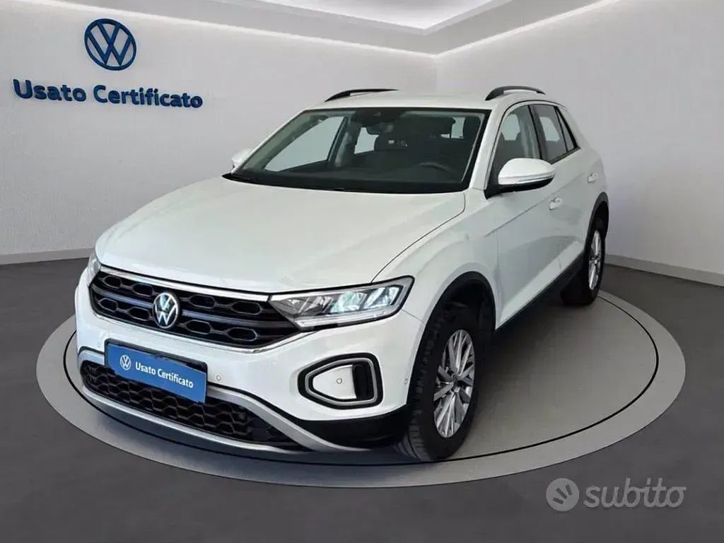 Usata VW T-Roc Life 150 CV (110 kW) 2023 Bianco SUV