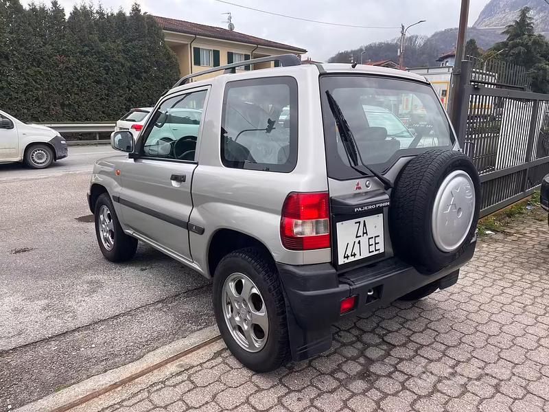 Usata Mitsubishi Pajero 129 CV (94 kW) 2001 Grigio SUV