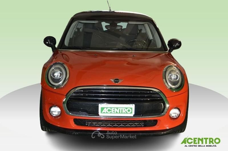 Usata Mini Cooper Hype 136 CV (100 kW) 2018 Arancione Utilitaria
