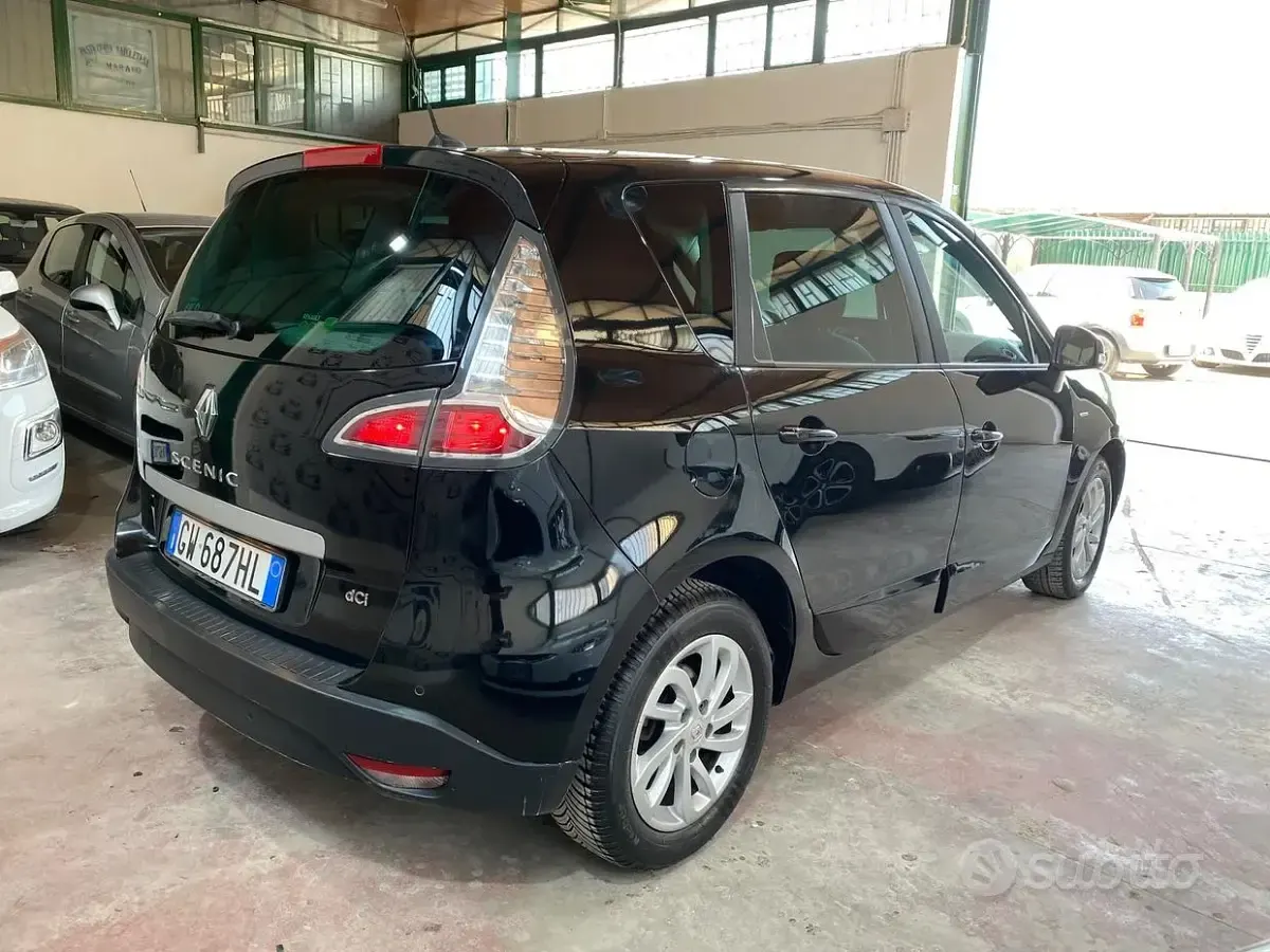 Usata Renault Scénic III LIMITED 110 CV (80 kW) 2014 Nero Monovolume