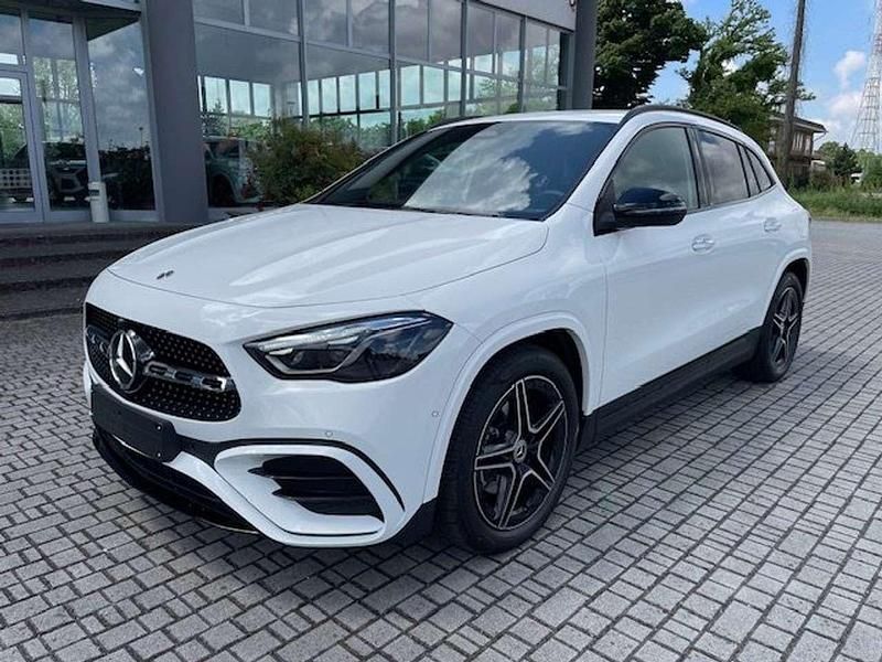 Bianco polare Usata 2024 Mercedes GLA200 Advanced Plus SUV | 42.900 € (Buon prezzo) - Immagine 1/4