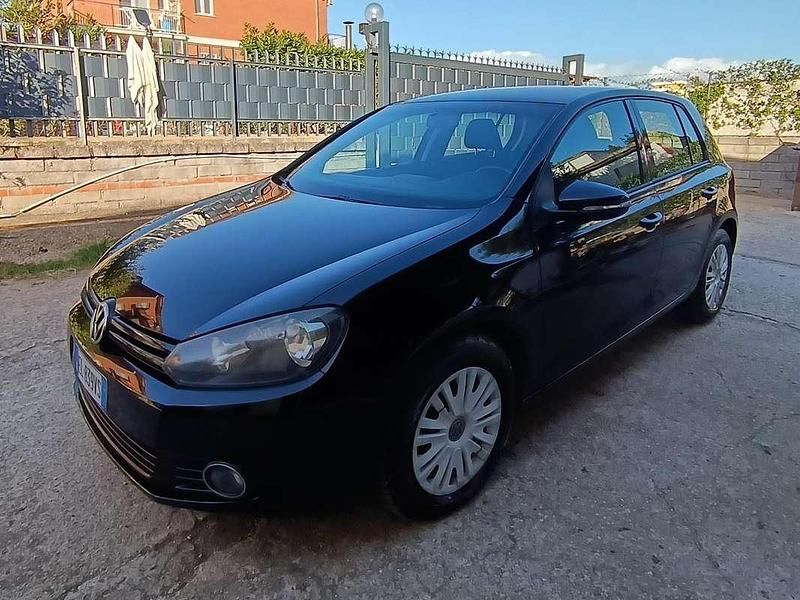 Nero Usata 2012 VW Golf VI Comfortline Tre volumi | 5500 € (Ottimo prezzo) - Immagine 1/4