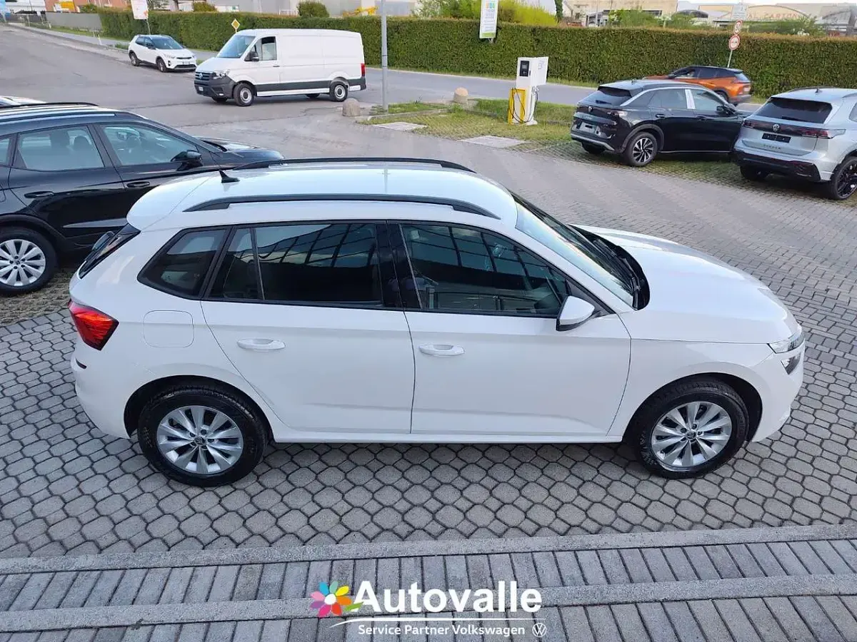 Usata Skoda Kamiq Ambition 110 CV (80 kW) 2023 Bianco SUV