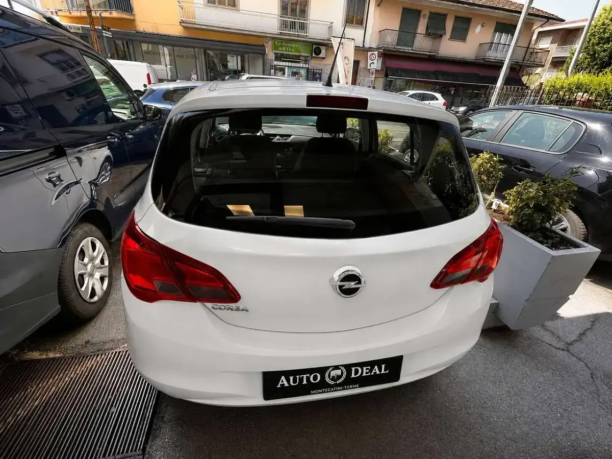 Usata Opel Corsa 69 CV (50 kW) 2015 Bianco Utilitaria