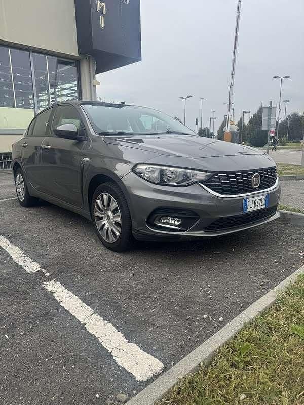 Usata Fiat Tipo 95 CV (69 kW) 2017 Berlina
