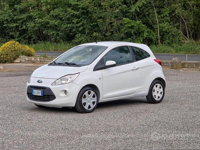 Usata Ford Ka Titanium 69 CV (50 kW) 2010 Bianco Utilitaria
