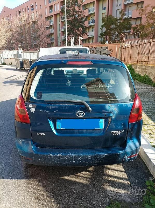 Usata Toyota Corolla 2002 Monovolume