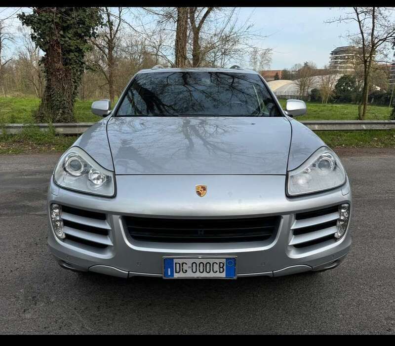 Argento Usata 2007 Porsche Cayenne SUV | 10.900 € (Ottimo prezzo) - Immagine 1/4