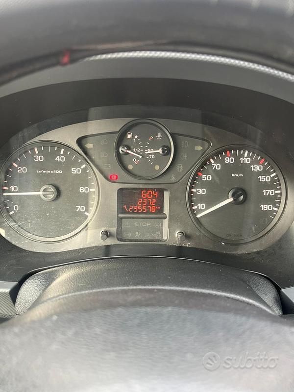 Usata Citroën Berlingo 75 CV (55 kW) 2011 Bianco Monovolume