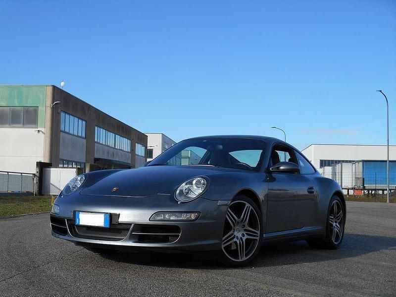 Usata Porsche 911 Carrera 4S 355 CV (261 kW) 2007 Grigio Coupé